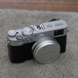 Fujifilm X100V