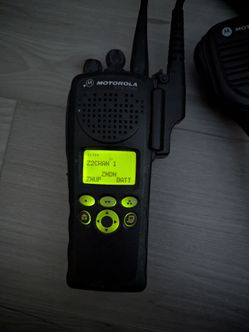 Motorola XTS2500 7/800 MHz P25 radio