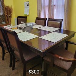 7pc Dining Table 