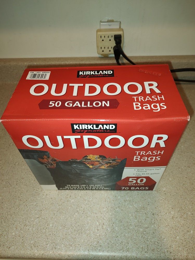 Kirkland Signature 50-Gallon Outdoor Trash Bag, 70-count New Never Opened