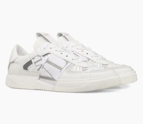 Valentino Garavani VL7N “white/silver”