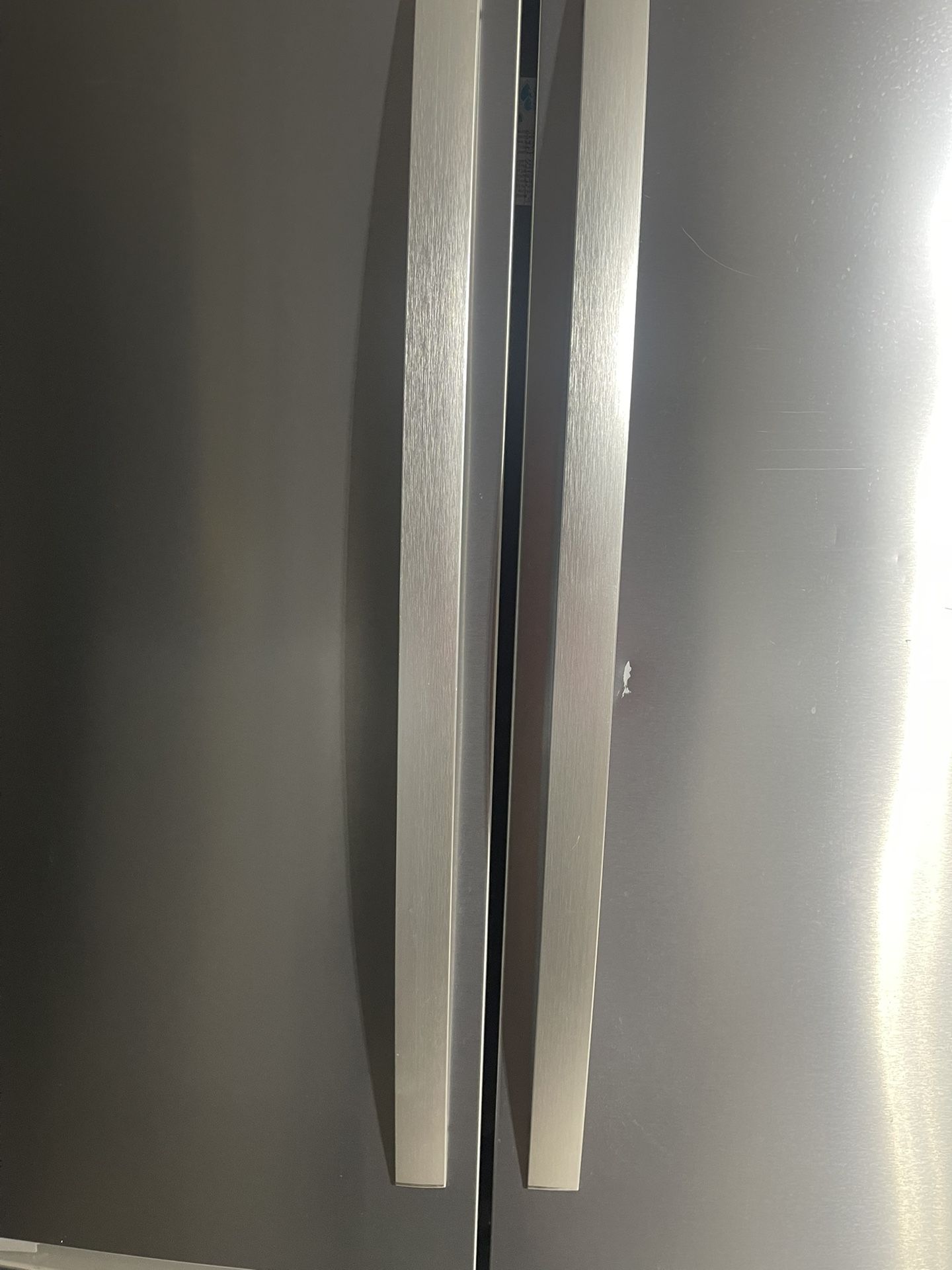 Refrigerator. Whirlpool 