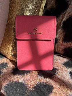 Pink micheal kors crossbody