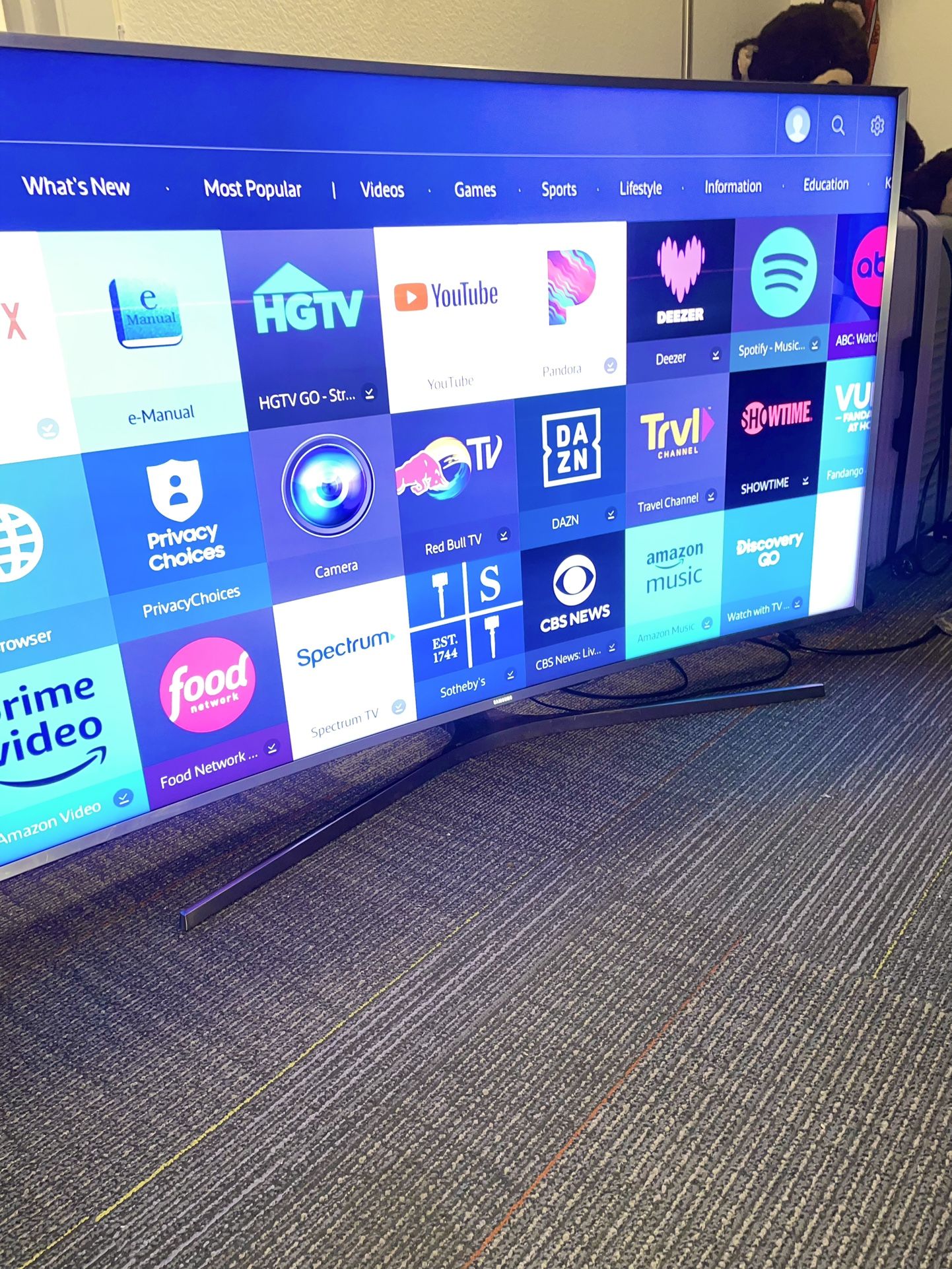 65” Samsung Curved 3D 4K 2160p SPECIAL UHD Smart Tv Camera Model UN65JS9000