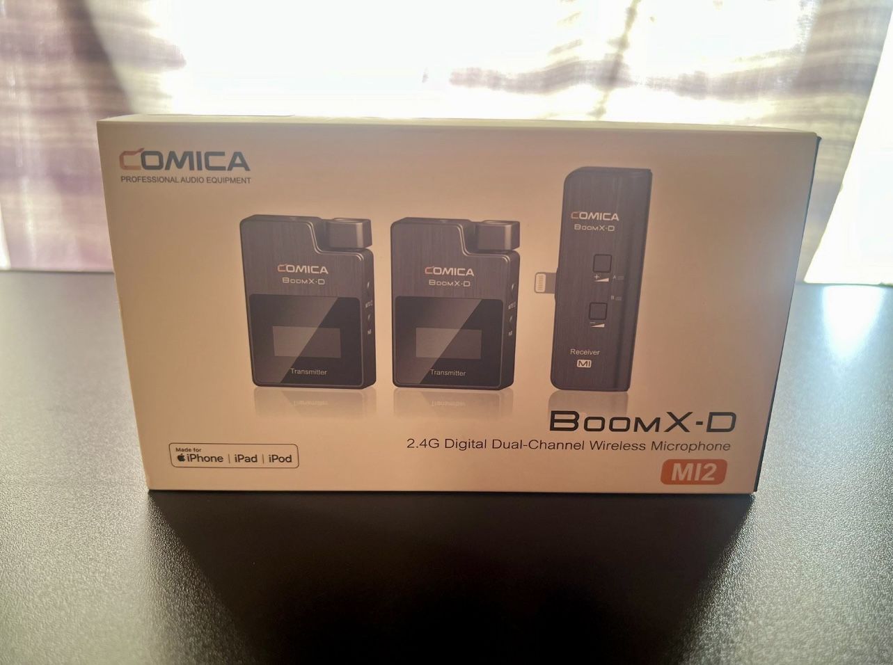 COMICA BOOMX-D MI2 2.4G DIGITAL WIRELESS MICROPHONE SYSTEM FOR IOS SMARTPHONES WITH LIGHTNING PORT (IPHONE SE/14/13/12/11/10/9/8/7/6/5)