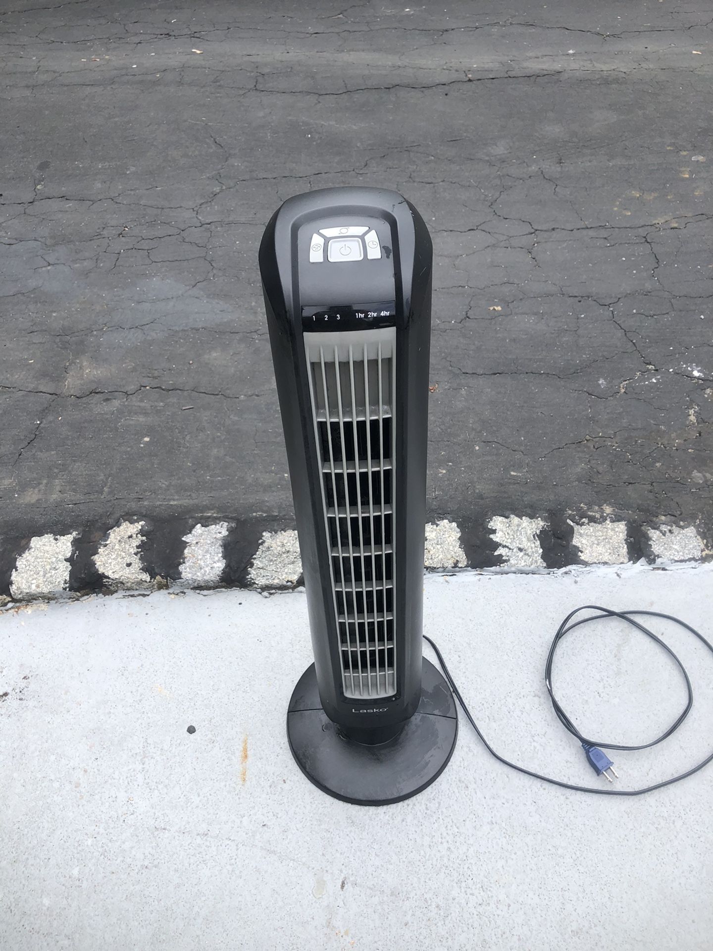 Very Nice Lasko Tower Fan