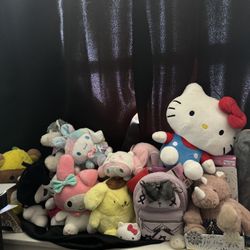 Hello Kitty And More Characters Plushie 