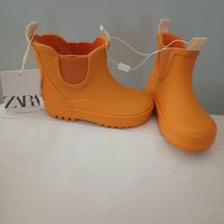 NEW NWT ZARA mustard yellow rubber rain snow duck boots Size 6.5 gender neutral toddler boy girl