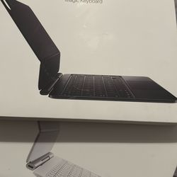 Apple iPad Magic Keyboard  11-inch (m4)