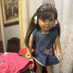 American Girl Doll 18”, Outfit And American Girl doll Desk