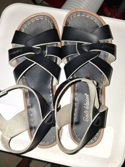 Saltwater sandals