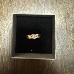 14K gold ring with zirconium. Size 9,5. 1,77 Grams