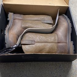 Brand New A riot Boot Size 10 Men 