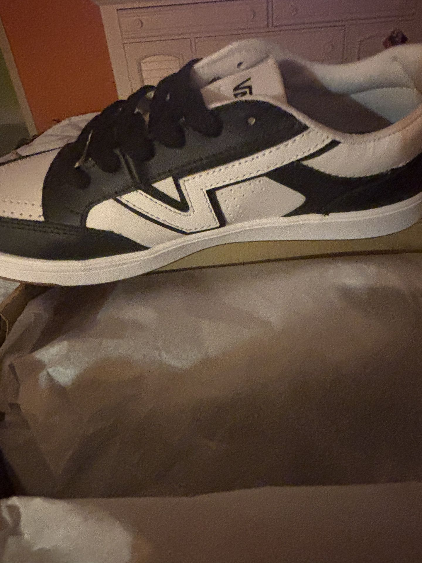 Men’s New Vans Size 7