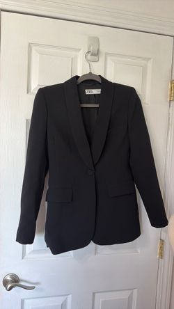 Stylish Zara Black Single-Button Blazer