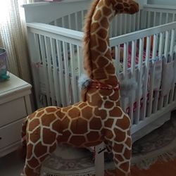 Toys R Us Geoffrey the giraffe I Traveled Here All The Way From New York