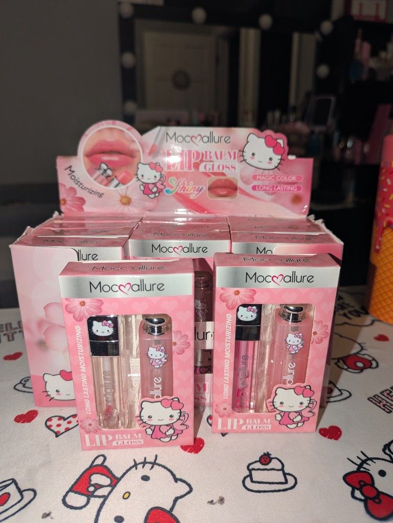 Hello Kitty 2/1 Lipgloss And Lip Balm Kit