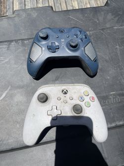XBOX ONE CONTROLLERS