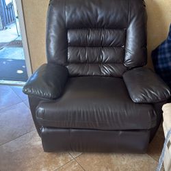 Sofa. Reclinable Con Masaje