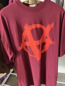 VETEMENTS Tee