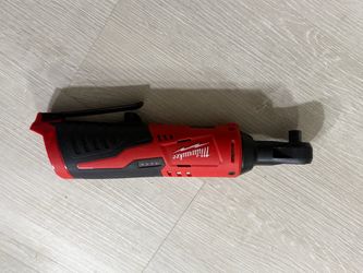 Milwaukee m12 3/8 ratchet