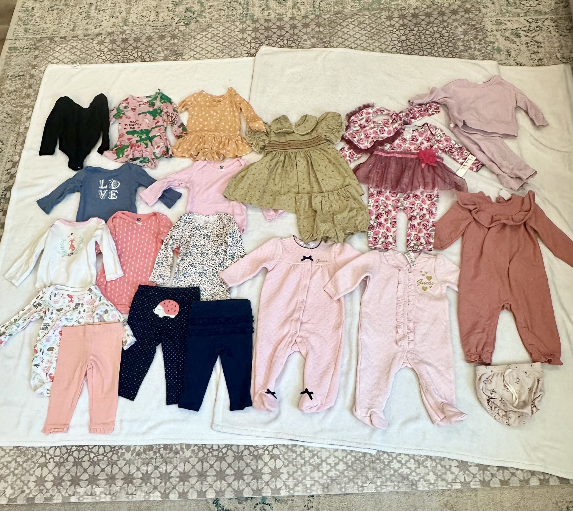 6-9 month baby girl Fall bundle! 23 items! Guess, Carters, Nordstroms and more!