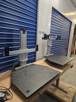 Electric dual monitor holder