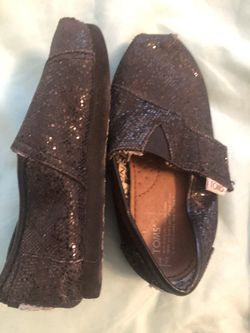 Black sparkle Toms size 7 (toddler)