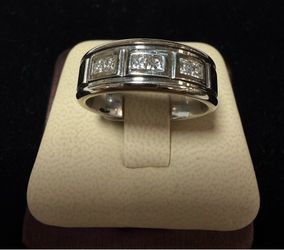18k Diamond Ring