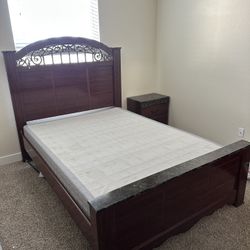 Bedroom Queen Set 