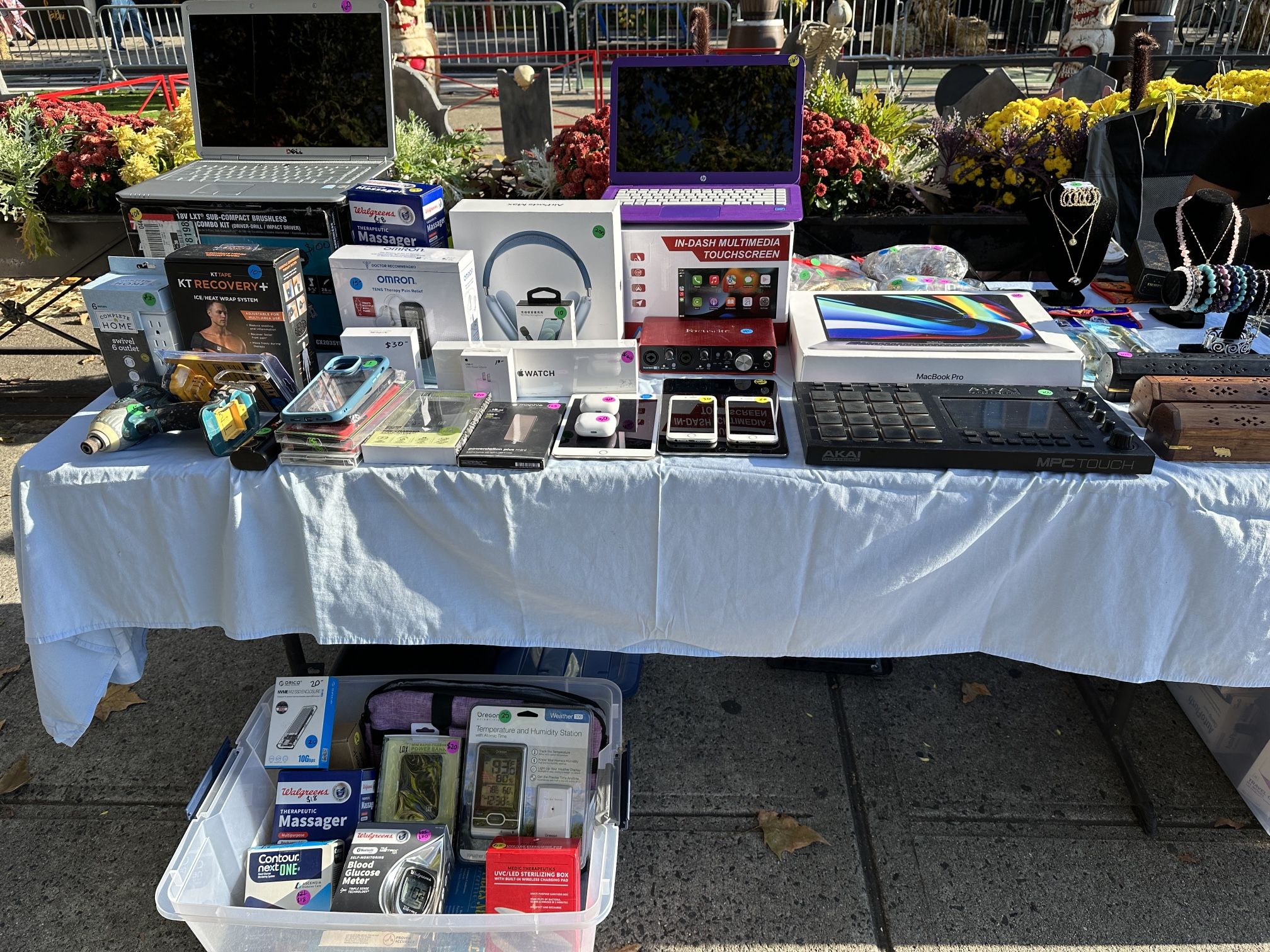 **BIG SALE** 10/05/24 - APPLE/HP/DELL/AKAI/JEWELRY/MAKITA/DEWALT