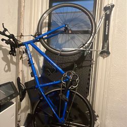 Selling Bike + Ninebot E-Scooter