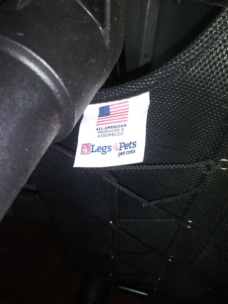 Four legs for pets pet cots