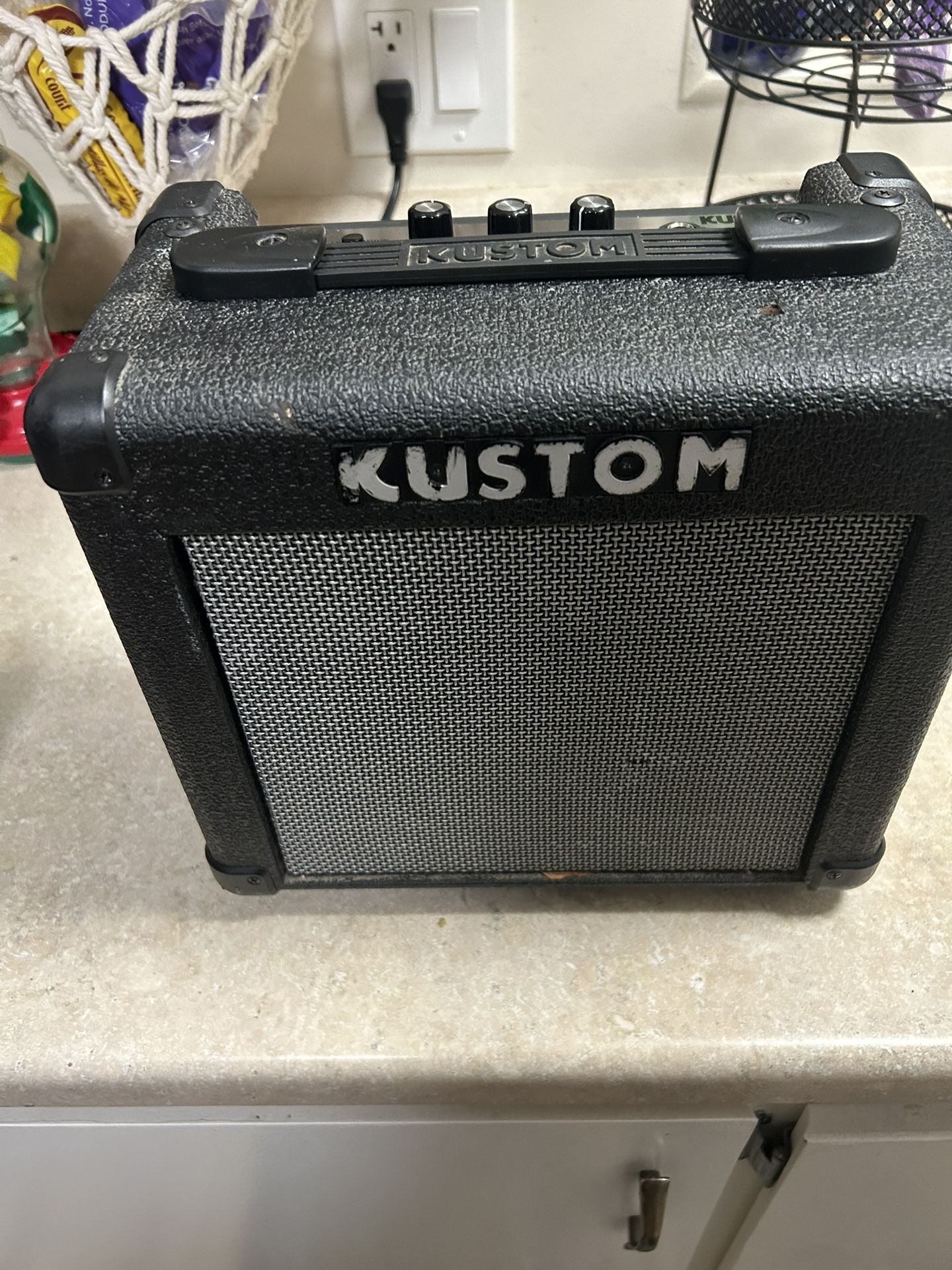 Kustom KGA-10 Guitar Amplifier 