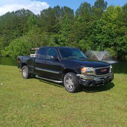 2005 GMC Sierra