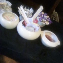 Cute Little Condiment Bowls Clay Set