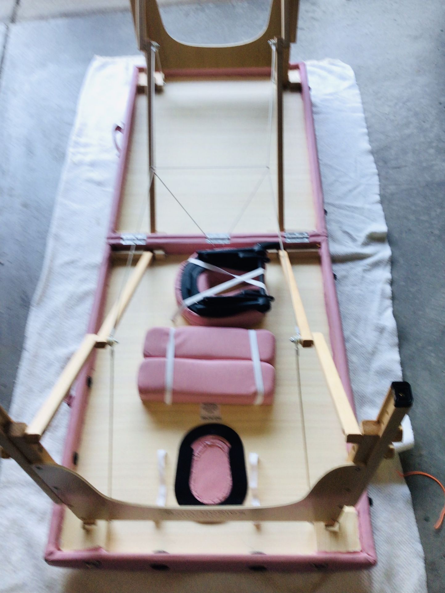  Massage Table