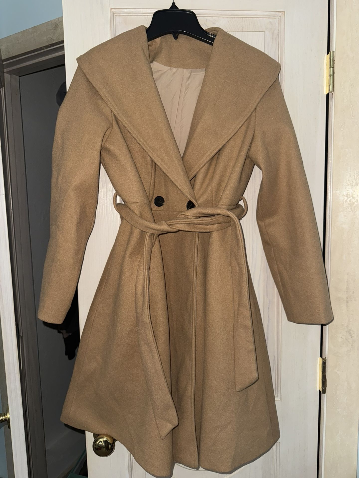 Size M Tan Winter Coat Worn Twice