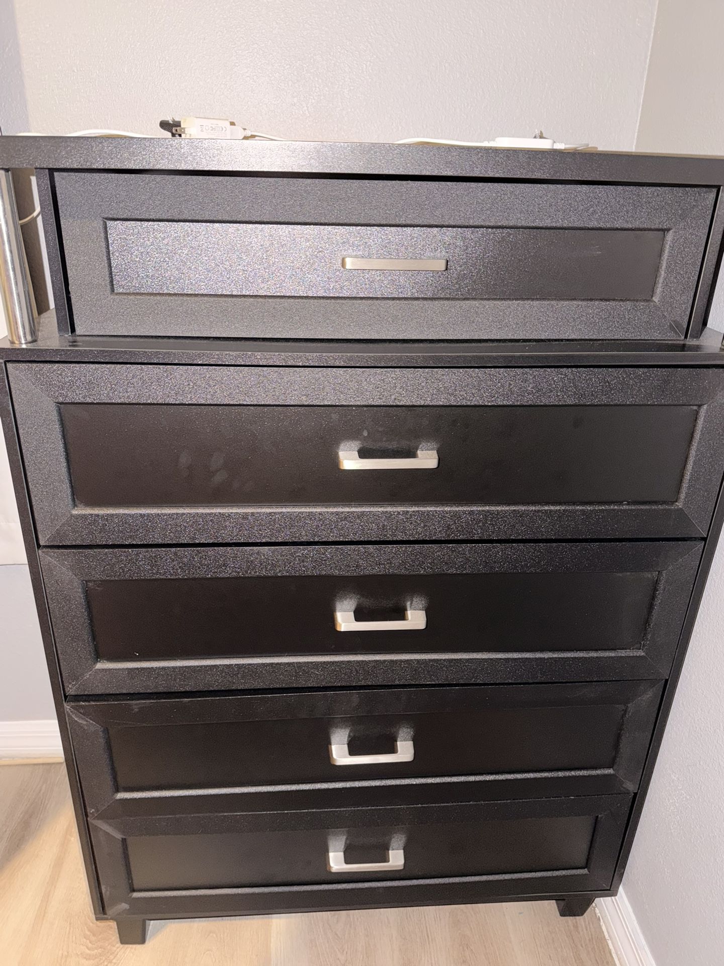 Black Dresser With LED Lights - joarbit.com