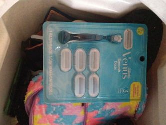 Venus Women's Razors Brand New