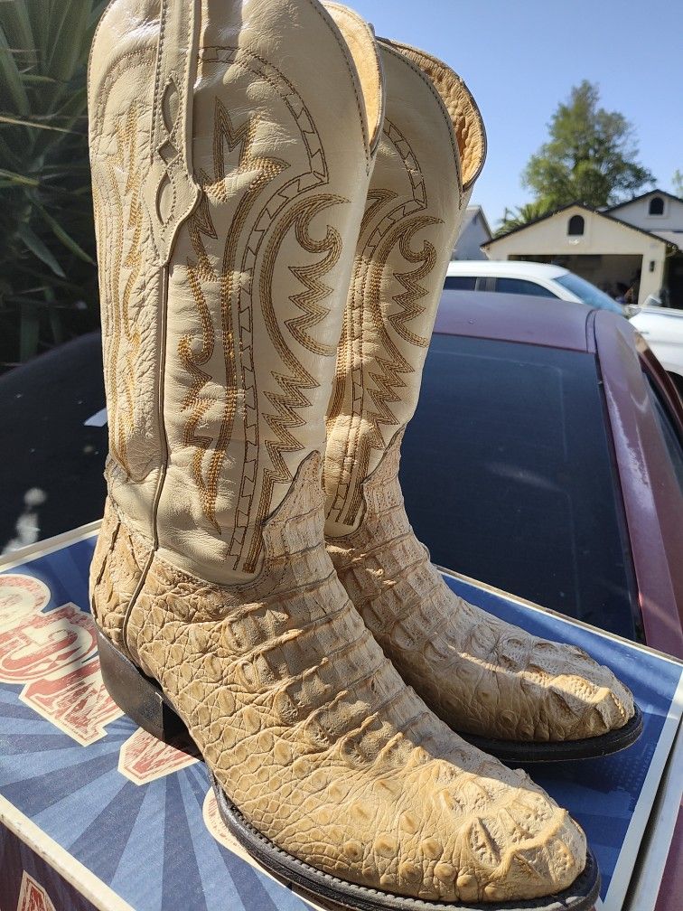 Corral Men's Crocodile Belly Cowboy Boots🐊