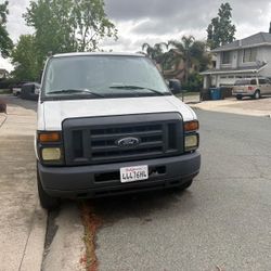 2014 Ford Econoline 250