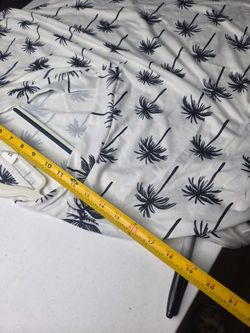 White Black Palm Tree Print V-Neck Short Sleeve Top Size M