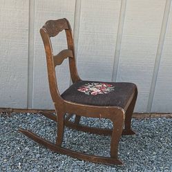 Antique Floral Embroidery Seat Wood Rocking Rocker Chair