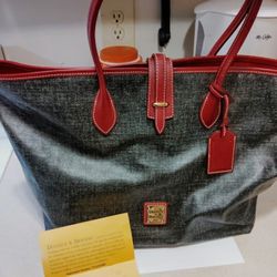 RARE DOONEY AND BOURKE PVC TOTE BAG