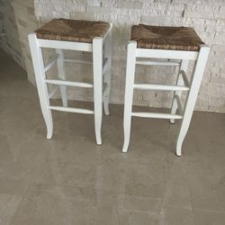 White wood And straw Countertop Stools (2)