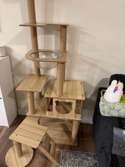 Modern Wooden Cat Tree – Great Condition