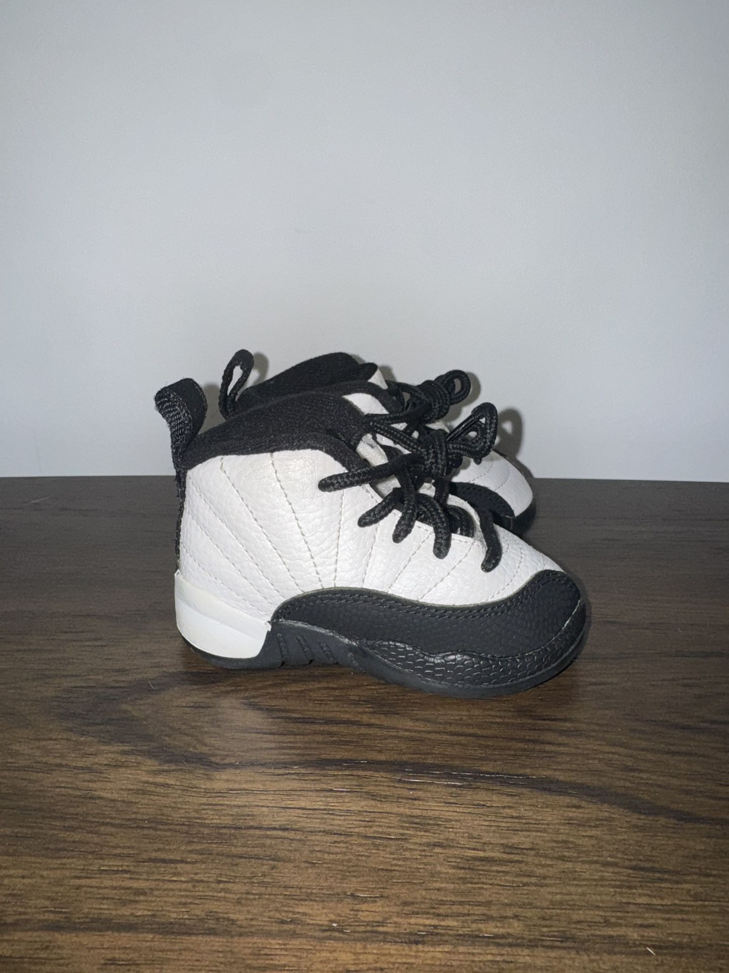 Jordan 12 Royalty