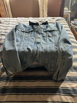 Item #16 H-D Distressed Denim Jean Jacket