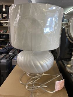 Pearl table lamp